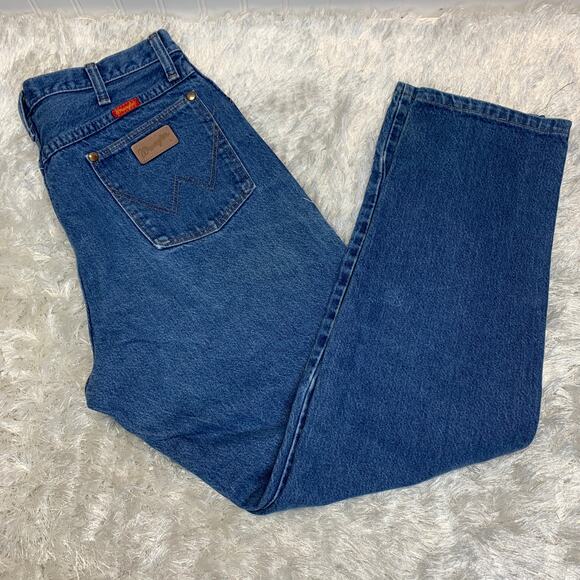 Wrangler Medium Wash Western Jeans Sz 13 x 32 Straight Leg - Picture 1 of 6
